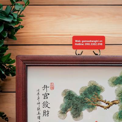 TRANH SỨ KHUNG GỖ – VINH QUY BÁI TỔ
